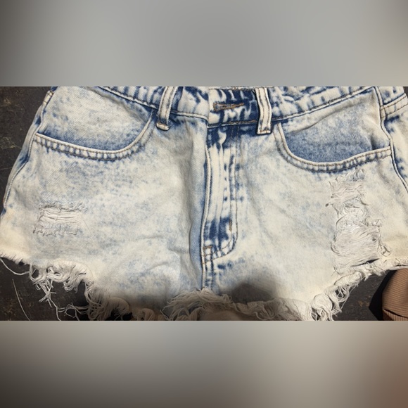 SHEIN Jean shorts size xs - Picture 2 of 2